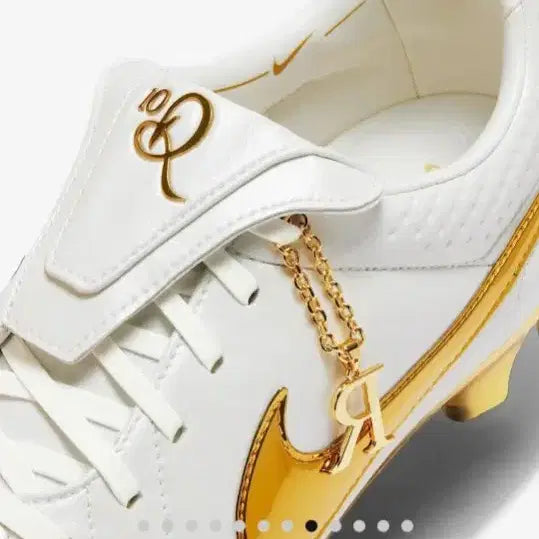 [BUNJANG] Nike Tiempo White/Gold Soccer Cleats / 나이키 티엠포 축구화 화이트/골드 255사이즈