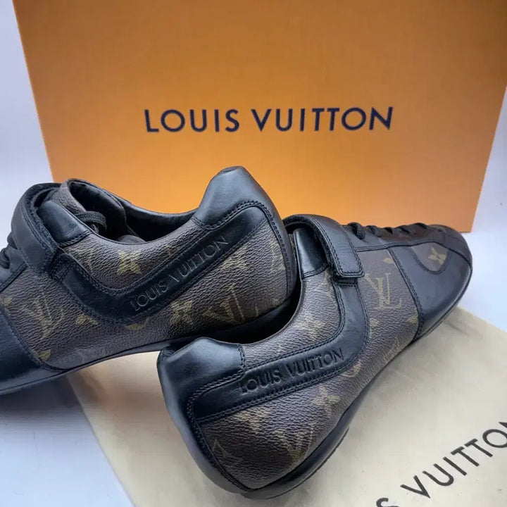 [BUNJANG] Louis Vuitton Sneakers 250 / 루이비통 스니커즈 250
