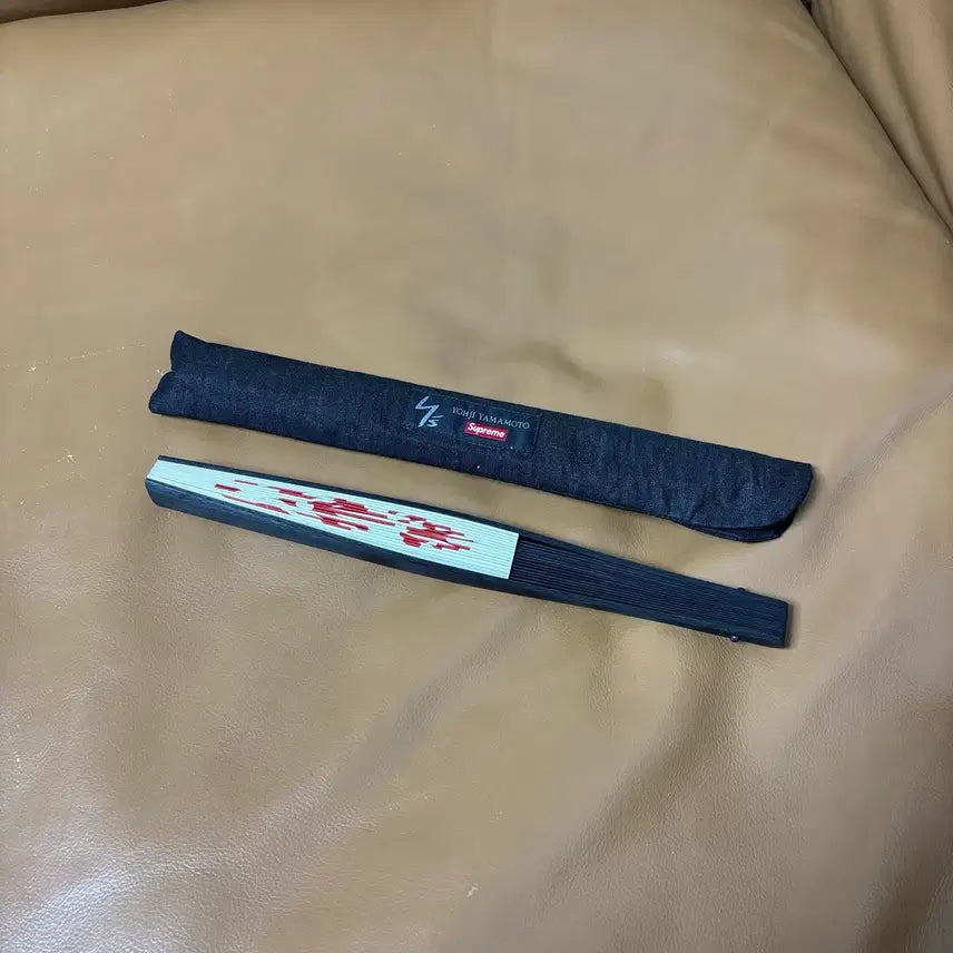 [BUNJANG] Supreme Yohji Yamamoto Collaboration Hand Fan White 25FW / 슈프림 요지 야마모토 콜라보 핸드 부채 화이트 25FW