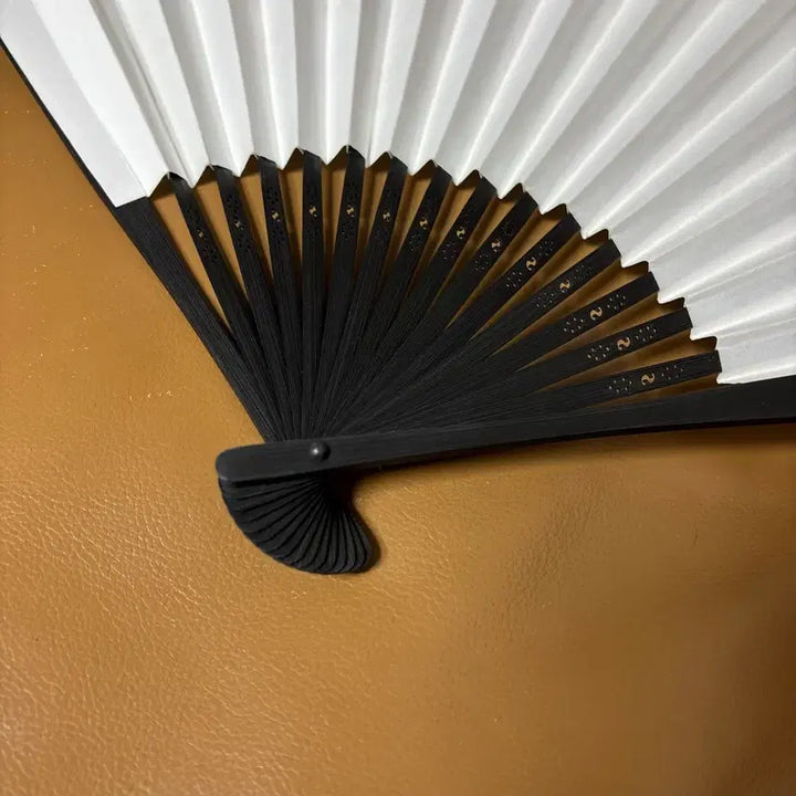 [BUNJANG] Supreme Yohji Yamamoto Collaboration Hand Fan White 25FW / 슈프림 요지 야마모토 콜라보 핸드 부채 화이트 25FW