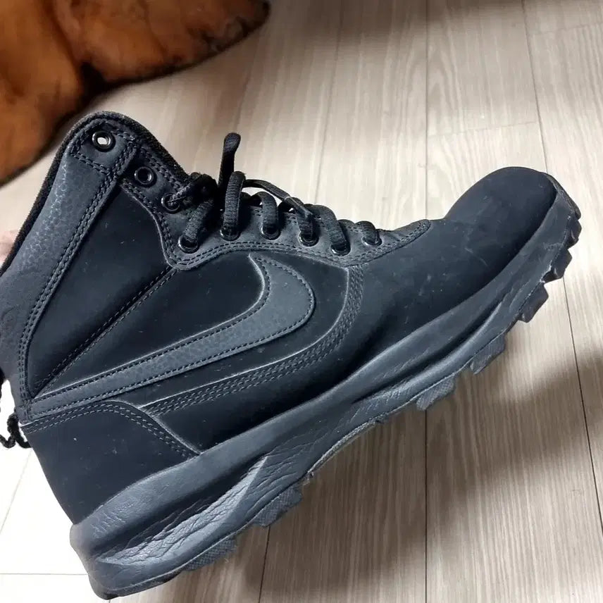 [BUNJANG] Nike Manoa Black High-Top Sneakers / 나이키 마노아 블랙 하이탑 운동화(270-275)