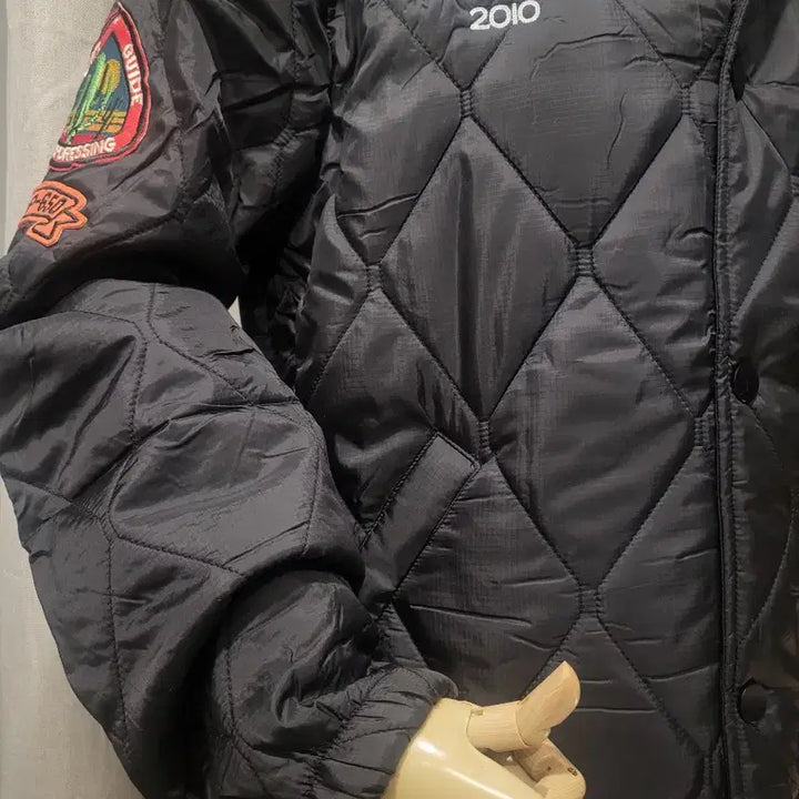 [BUNJANG] Unisex Lightweight Quilting Jacket with Patch / 택포 새상품