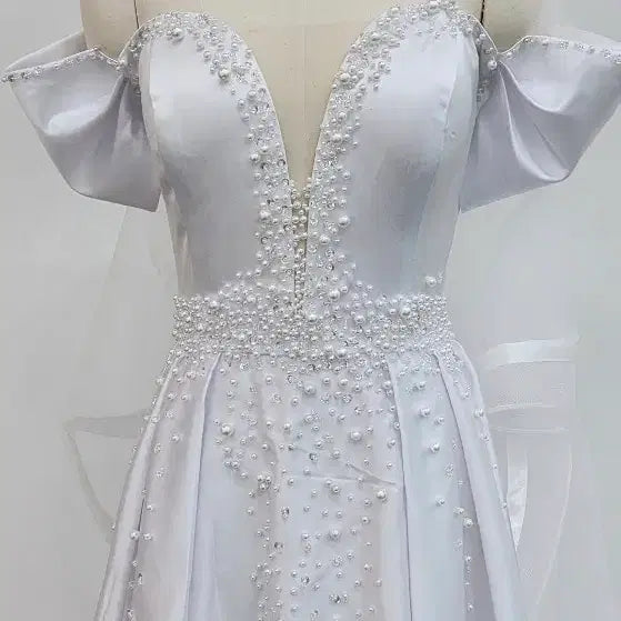 [BUNJANG] Beaded Off-Shoulder Wedding Dress / 고퀄비즈 오숄더웨딩드레스(새상품)
