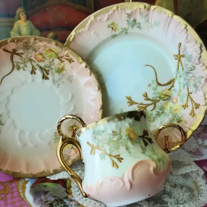 [BUNJANG] French Limoges 150-200 Year Old Enamel Hand-Painted Gilt Cup / 프랑스 올드 리모지