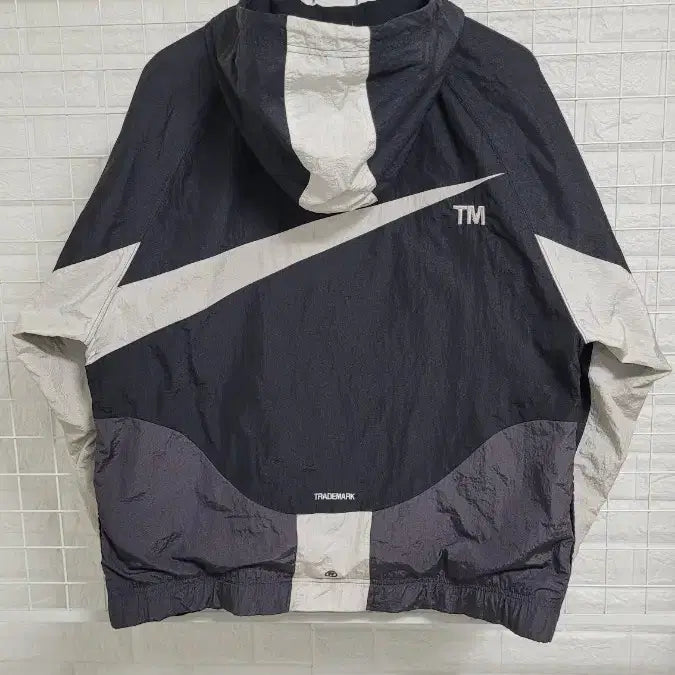 [BUNJANG] Nike Big Swoosh Nylon Windbreaker Jacket (XL) / [L-105]NIKE나이키 블랙 빅스우시 나일론 후디바람막이자켓 실측XL