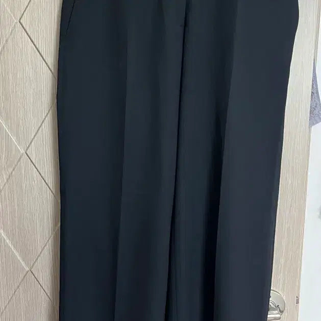 [SOLD OUT] 무신사 스탠다드 우먼 로라이즈 와이드슬랙스 (시착X)