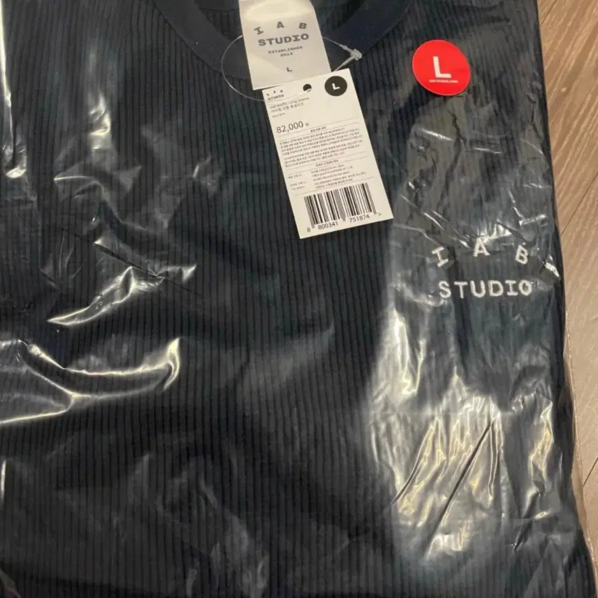 [SOLD OUT] [M,L]아이앱 스튜디오 아이앱 와플 롱슬리브 네이비 새상품