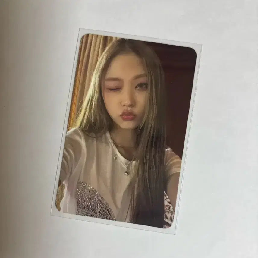 [BUNJANG] NewJeans Haerin Attention 2nd Broadcast Photocard / 뉴진스 해린 어텐션 2차 공방 포카 njz broadcast