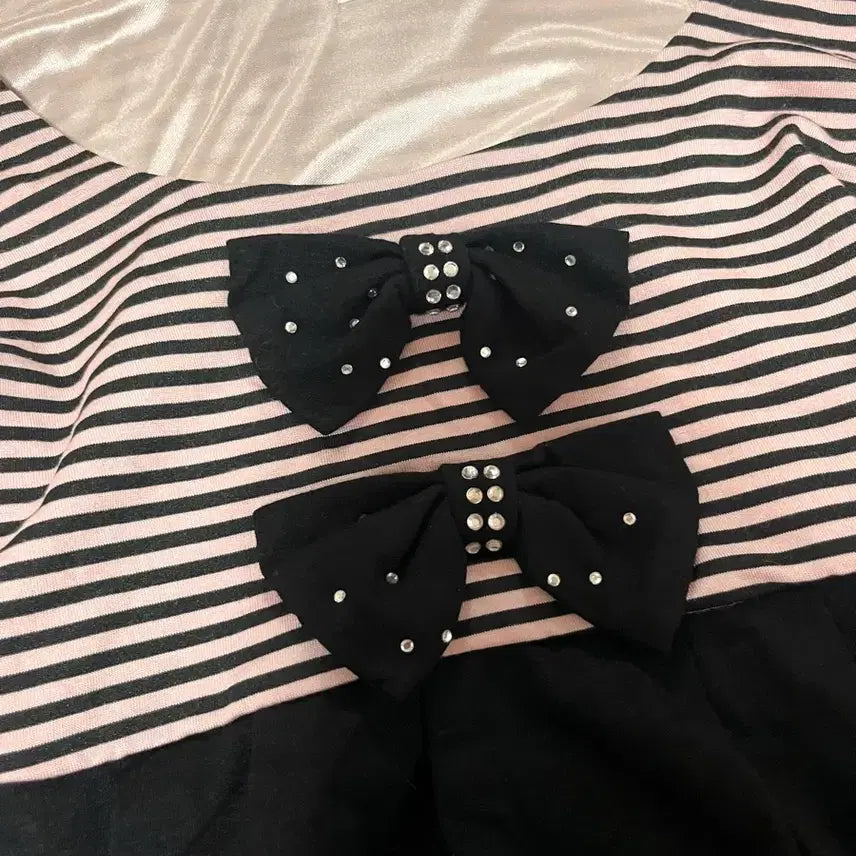 [BUNJANG] Sugar Sugar Rune Pink Striped Ribbon Black Top / 쇼콜라깔 Bye Bye 핑크 스트라이프 리본 블랙 탑 슈가슈가룬 갸루