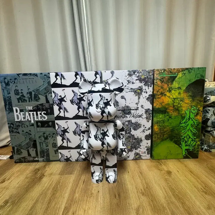 [SOLD OUT] 베어브릭1000% 뱅크시
