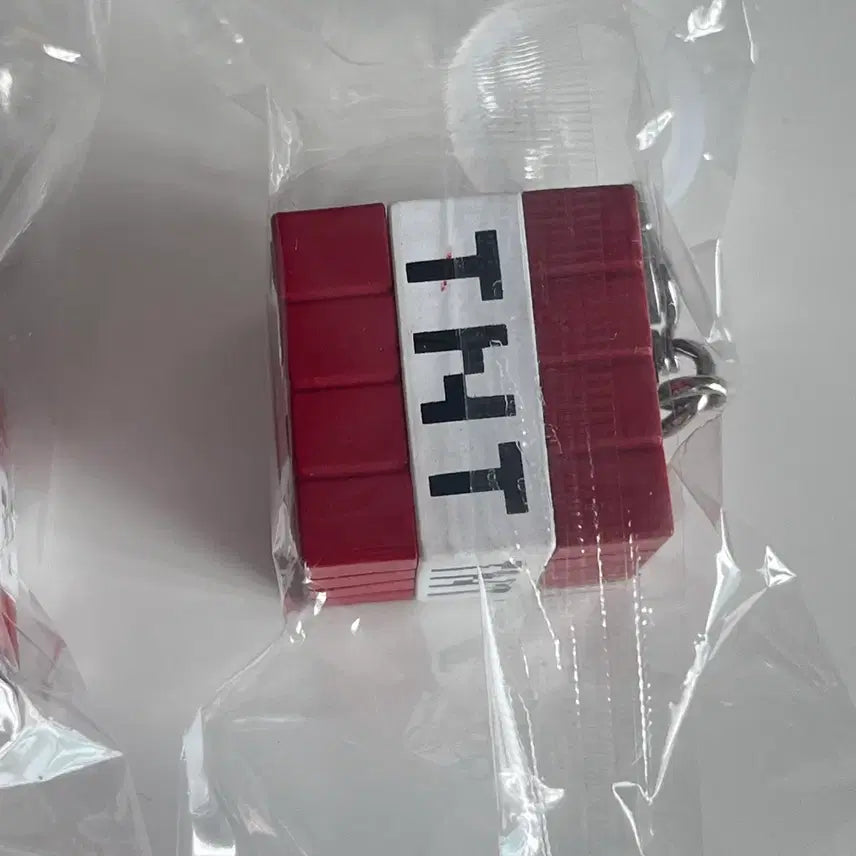 [BUNJANG] Bandai Minecraft Steve &amp; TNT Character Keyring / 반다이 마인크래프트 캐릭터 키링 가챠폰 메지루시