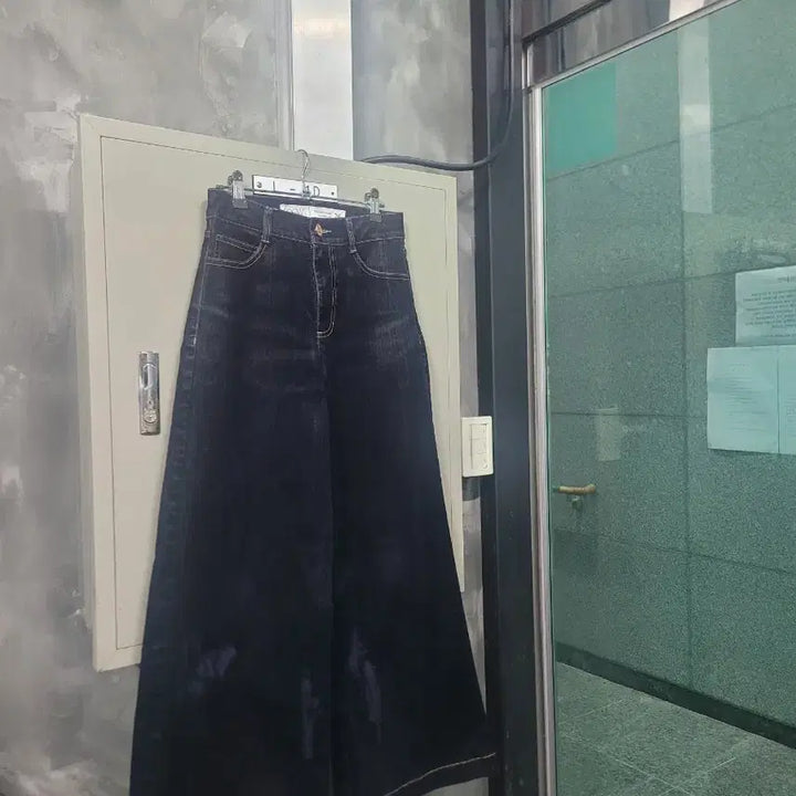 [BUNJANG] DEWL Velvet Stitched Wide Pants Jeans / DEWL 듀엘 벨벳 스티치 와이드 팬츠 청바지 26-27인치