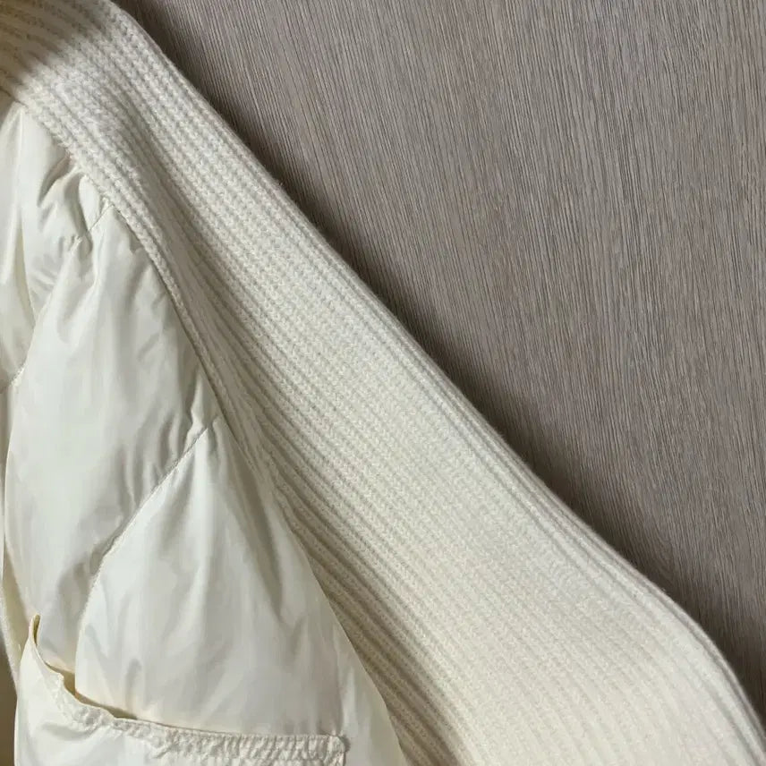 [BUNJANG] Ivory Knit Hooded Padded Jacket / 아이보리 니트 후드 패딩
