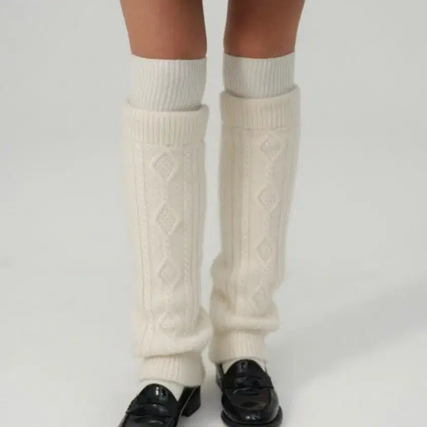 [BUNJANG] The Barnet Ivory Leg Warmers / 더바넷 레그워머 아이보리