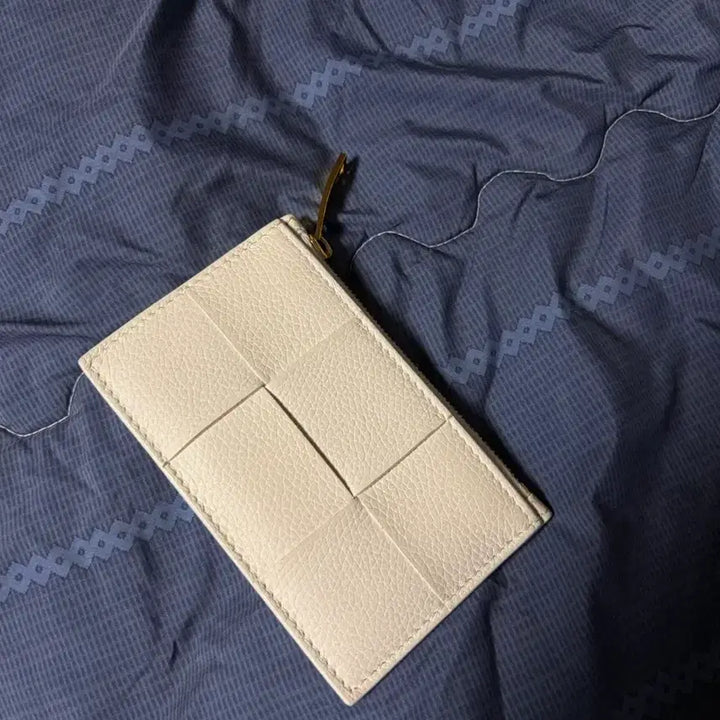 [BUNJANG] Bottega Veneta White Zipper Card Case / 보테가베네타 화이트 지퍼 카드 케이스