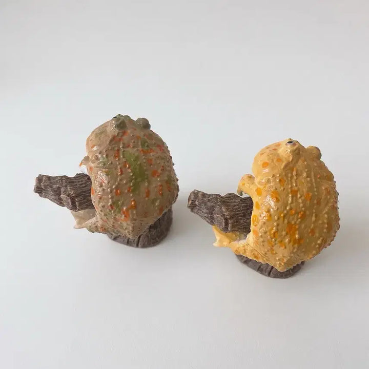 [BUNJANG] Bandai Beaver-Tailed Frog Figure Set / [일괄] 반다이 생물대도감 손가락 위 컬렉션 비버꼬리개구리 그린/옐로우
