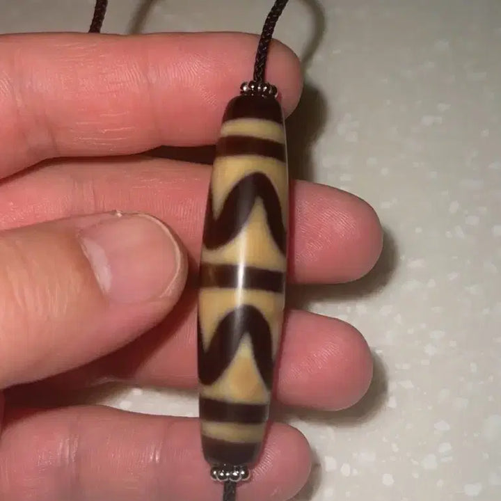[BUNJANG] Tibetan Dzi Bead Double Phoenix Pendant, Rare Collectible, Excellent Condition / Dzi bead 티베트 쌍호아 천주 (팬던트)/ 수집품/ 희귀/ 상태좋음
