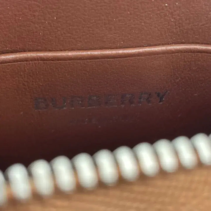 [BUNJANG] Burberry Card Holder Brown / [ 정품 ] 버버리 스트랩 지퍼 카드지갑 브라운, 최저가