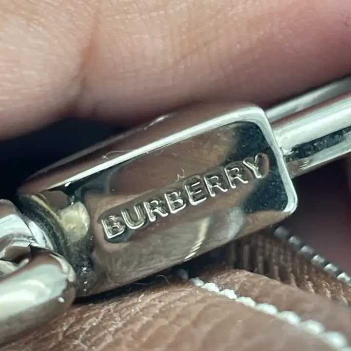 [BUNJANG] Burberry Card Holder Brown / [ 정품 ] 버버리 스트랩 지퍼 카드지갑 브라운, 최저가