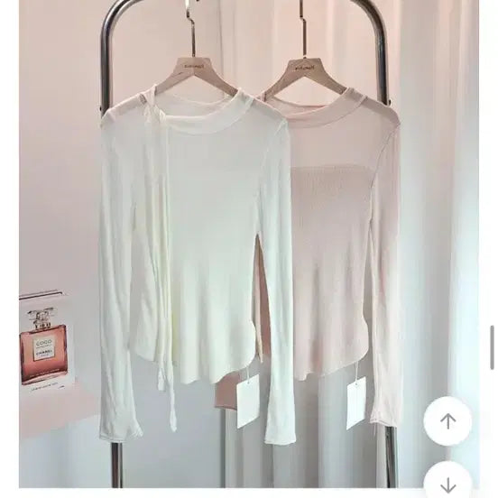[BUNJANG] Yeri Fit Flowing Scarf Ribbon Knit Top / 새상품) 여리핏 찰랑 스카프 리본 니트
