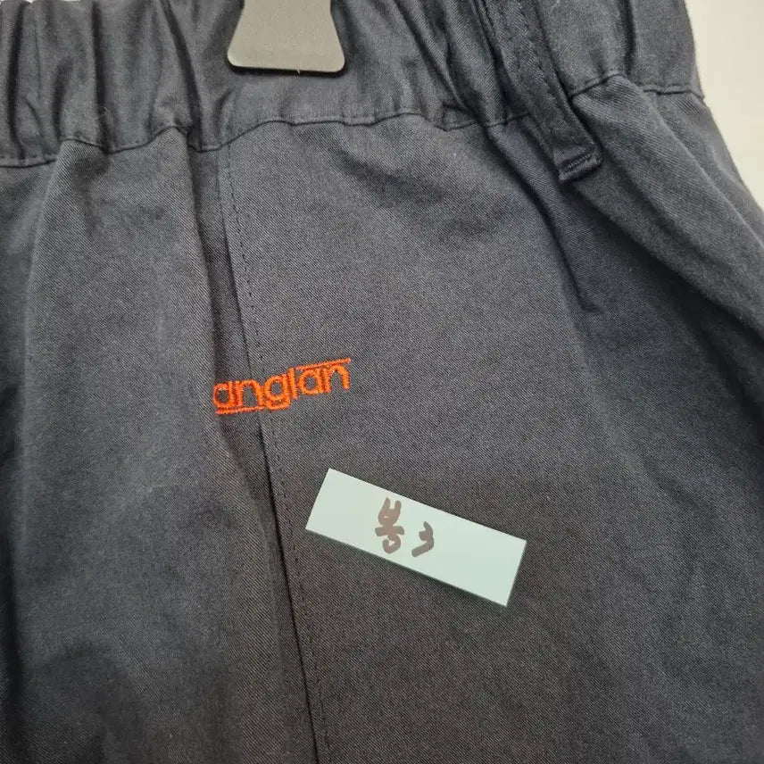 [SOLD OUT] ANGLAN 네이비 플리츠 반바지 (밴딩)