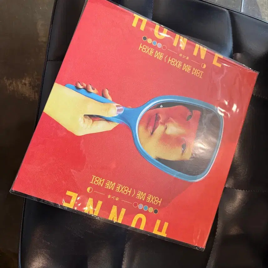 [SOLD OUT] 혼네(HONNE) 2집 Love Me / Love Me Not LP