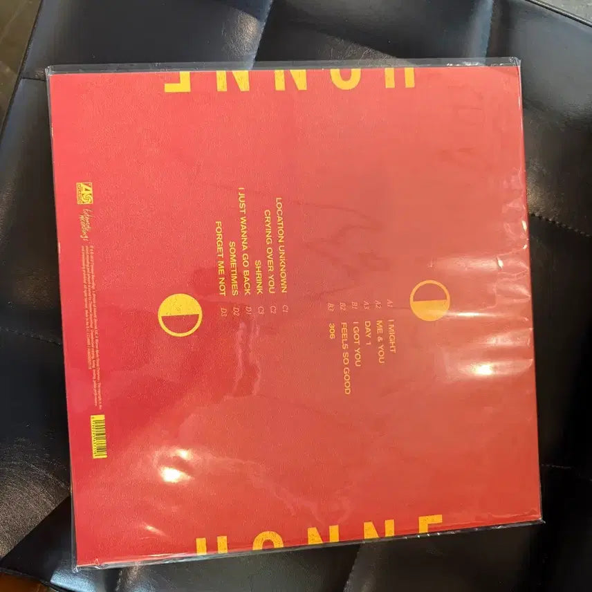 [SOLD OUT] 혼네(HONNE) 2집 Love Me / Love Me Not LP