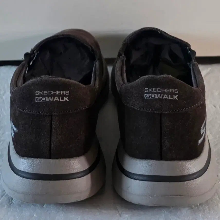 [BUNJANG] Skechers Go Walk 5 Slip-on Special Edition Chocolate Brown Sneakers / [250] 스케쳐스 고워크5 슬립온 스페셜 초콜릿브라운ㅡ단종매물,최저가