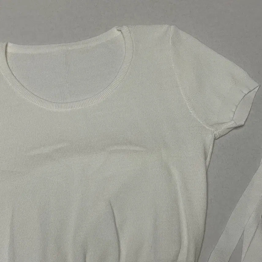 [BUNJANG] Knit Short-Sleeve T-shirt with Scarf / 니트 반팔티(머플러 세트)