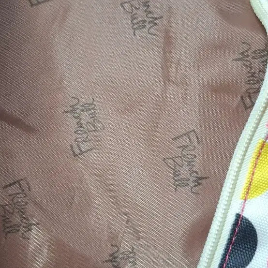 [BUNJANG] Frenchbul Dot Pattern Shoulder Bag / 프렌치불 도트무늬 숄더백