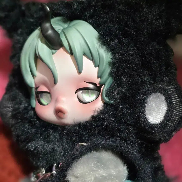 [BUNJANG] Pop Mart Skullpanda My Little Pony Queen Chrysalis Figure / [팝마트] 스컬판다 마이리트포니 퀸 크리살리스 팝니다 1:72