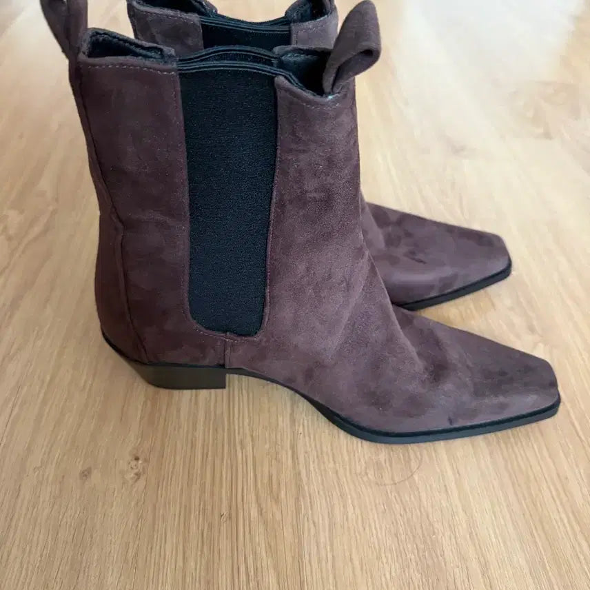 [BUNJANG] H&amp;M Suede Ankle Boots 39 New / 가격내림)h&amp;m 스웨이드 앵클 부츠 39 새상품