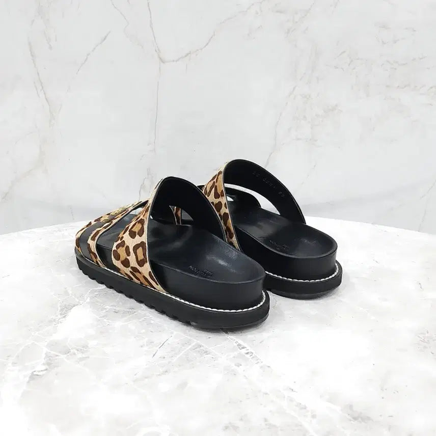 [BUNJANG] Louis Vuitton Leopard Comfort Mule Slippers / 37 / 루이비통 LV 레오파드 컴포트 뮬 슬리퍼