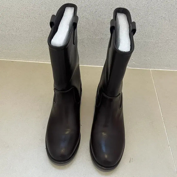 [BUNJANG] Komorebi Museum Cow Leather Classic Middle Boots Brown 240 / 코모레비뮤지엄 카우레더 스트랩 클래식 미들부츠 브라운 240
