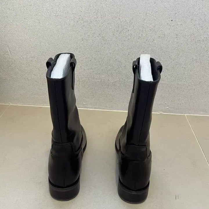 [BUNJANG] Komorebi Museum Cow Leather Classic Middle Boots Brown 240 / 코모레비뮤지엄 카우레더 스트랩 클래식 미들부츠 브라운 240