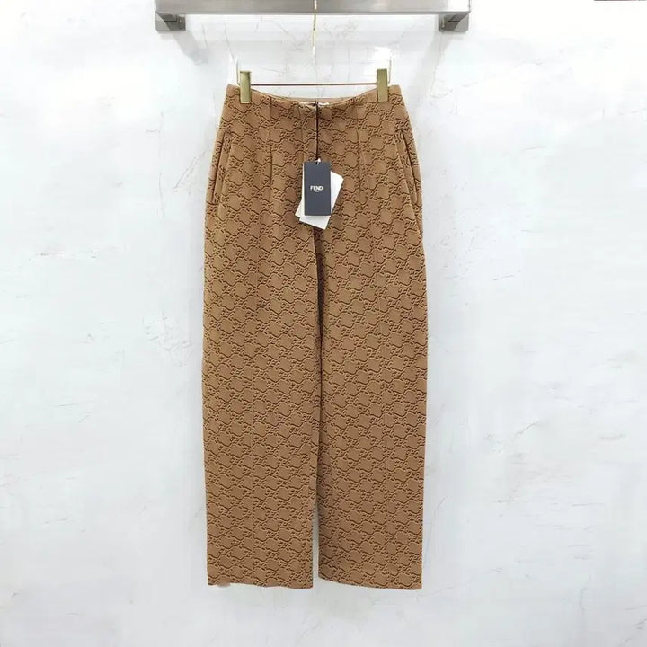 [BUNJANG] Fendi Logo Knit Pants Camel / 40 / 펜디 로고 니트 팬츠 카멜 FZR735