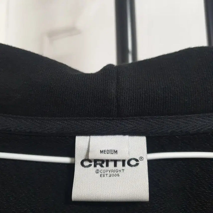 [BUNJANG] Critic Black Hoodie Zip-up / CRITIC 크리틱 후드집업 블랙 L 100