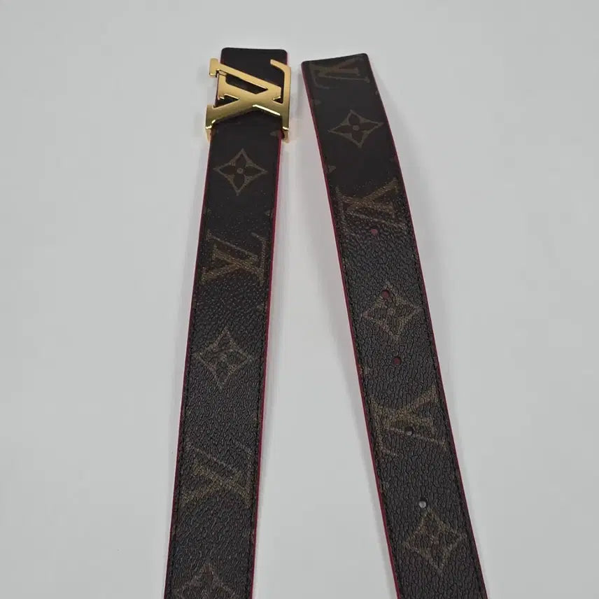 [BUNJANG] Louis Vuitton Monogram LV Initiales Reversible Belt / 루이비통 모노그램 LV 이니셜 리버서블 벨트 ( 75 )