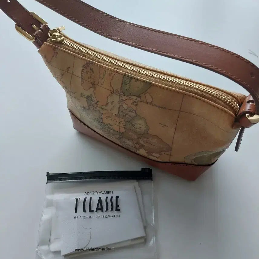 [BUNJANG] Prima Classe Clutch Bag / 프리마클라쎄