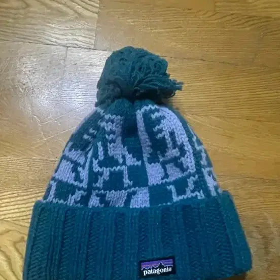 [BUNJANG] Patagonia Pom-Pom Beanie Hat / 파타고니아 폼폼 방울비니 모자