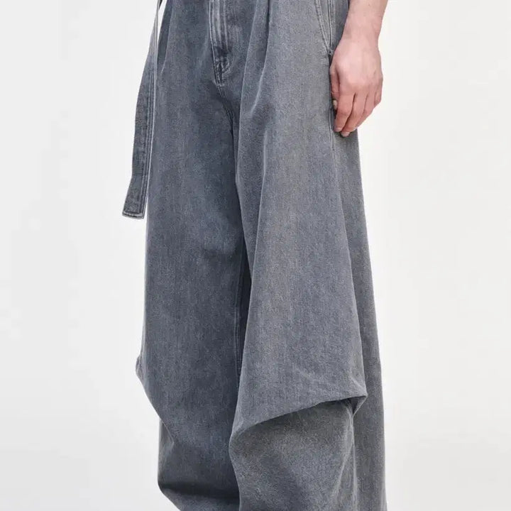 [BUNJANG] Songzio 26SS Bias Drape Denim Pants / 송지오 26ss 컬렉션 바이어스 드레이프 데님 판매합니다.