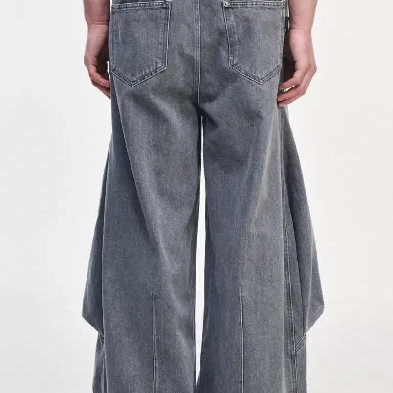 [BUNJANG] Songzio 26SS Bias Drape Denim Pants / 송지오 26ss 컬렉션 바이어스 드레이프 데님 판매합니다.