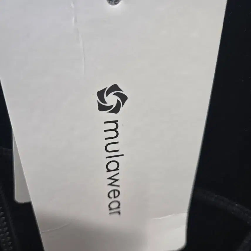 [SOLD OUT] (0001322)mulawear 블랙 벨벳 후드 집업6