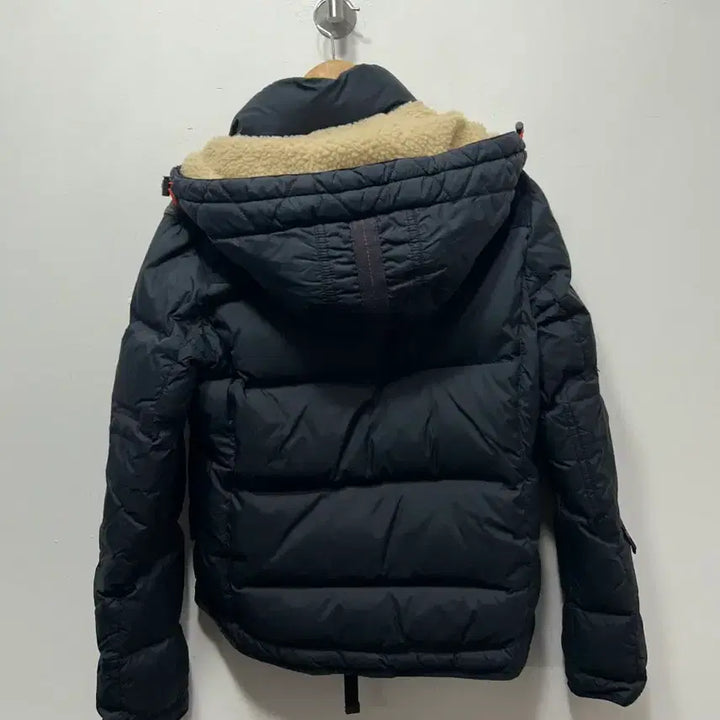 [BUNJANG] Thursday Island S Black Padded Jumper / Thursday Island S  블랙 패딩 점퍼