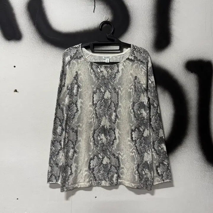 [BUNJANG] Vintage Gray Python Pattern Long Sleeve / VTG 빈티지 그레이 파에톤 애니멀 패턴 롱슬리브