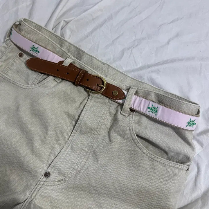[BUNJANG] Brooks Brothers Turtle Embroidered Leather Belt / Usa 브룩스 브라더스 터틀 자수 레더 벨트