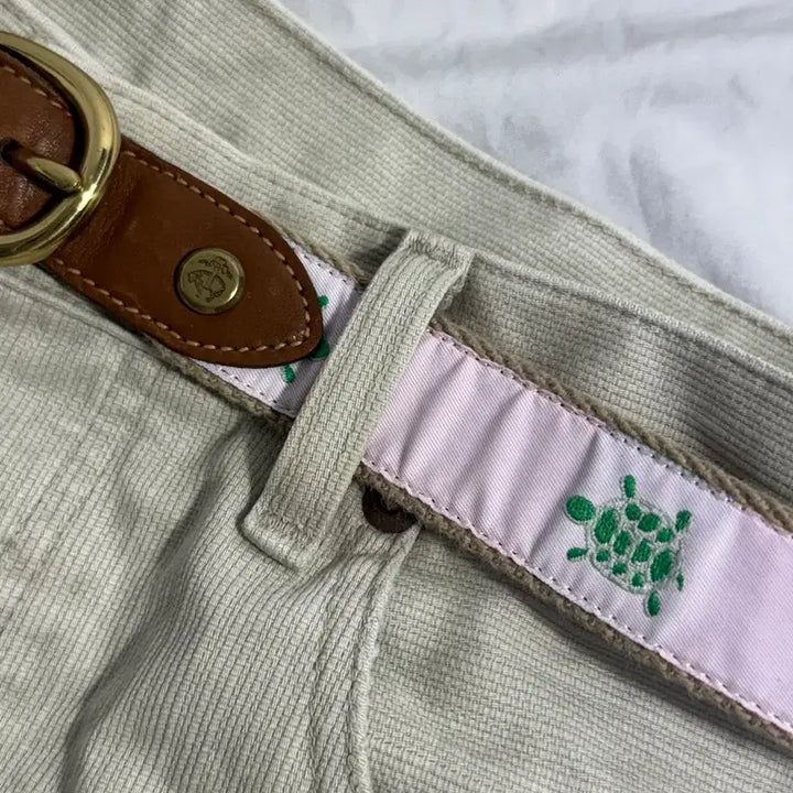 [BUNJANG] Brooks Brothers Turtle Embroidered Leather Belt / Usa 브룩스 브라더스 터틀 자수 레더 벨트