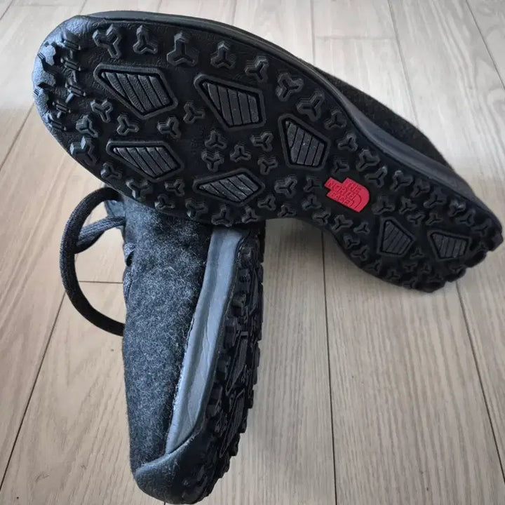 [BUNJANG] The North Face Classic Wool 250mm Shoes / 노스페이스 클래식 울 250mm(새신발)