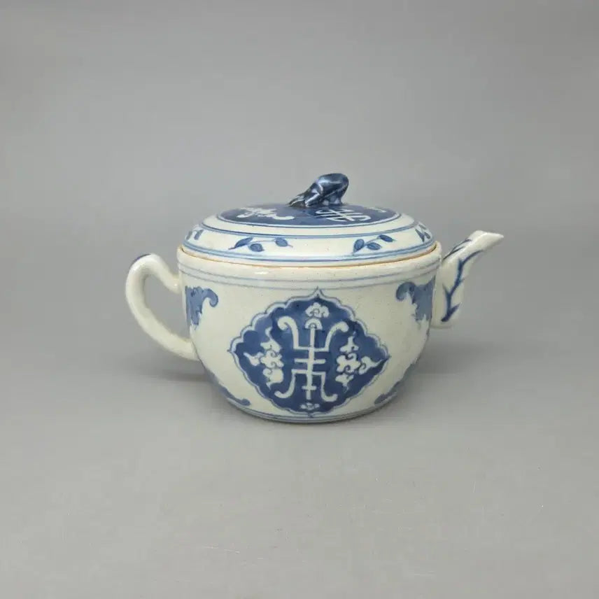 [BUNJANG] Antique Chinese Celadon Porcelain Teapot with Bat Motif / 도안이 특이한 청대양식 수자에 박쥐문 다관