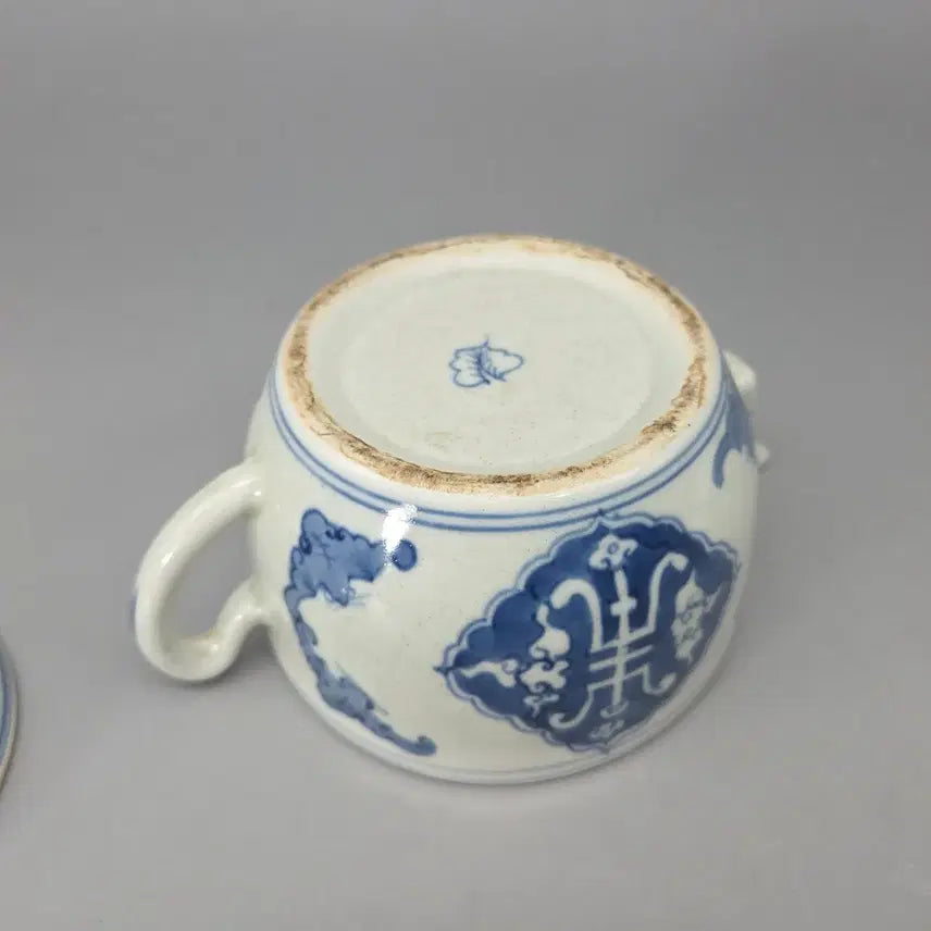 [BUNJANG] Antique Chinese Celadon Porcelain Teapot with Bat Motif / 도안이 특이한 청대양식 수자에 박쥐문 다관